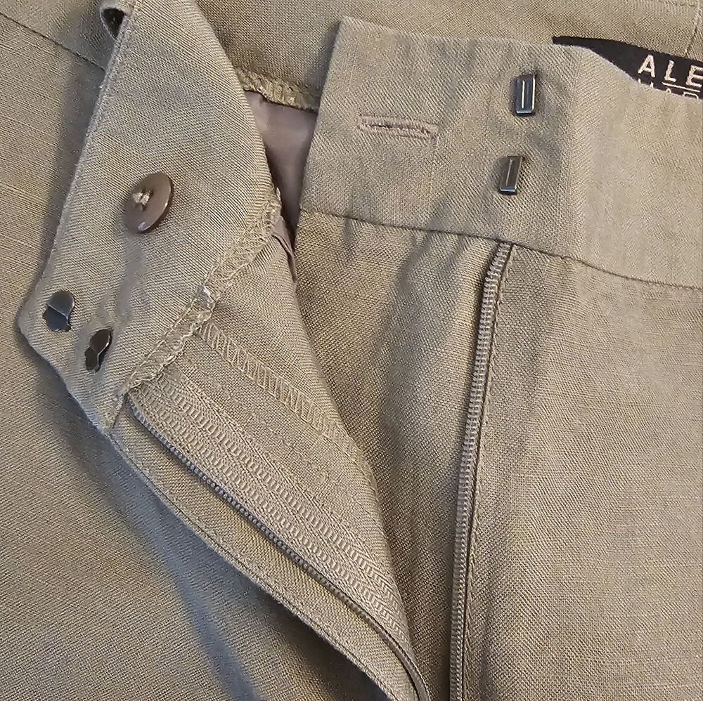 Alex Marie linen/Rayon blend Bermuda pants Size 4 - Picture 7 of 9
